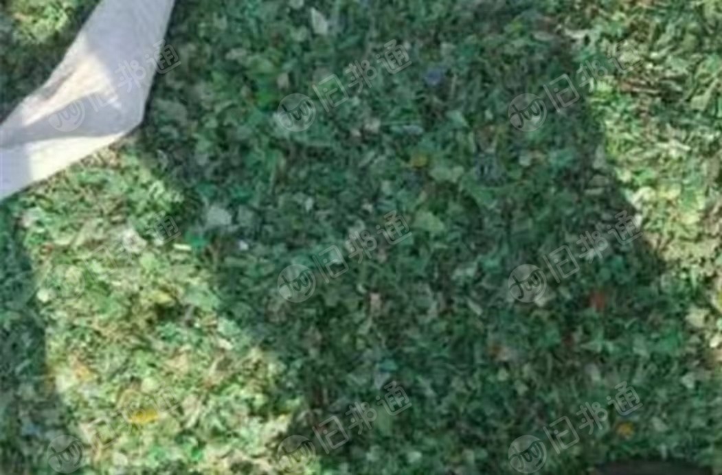 做pet打包带不做了,剩下来的拌好的料,干粉水分打包带和绿片混合料都可以