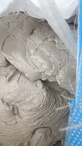 长期大量出售白色纯涤纶块料，白块，涤纶毛丝、块料