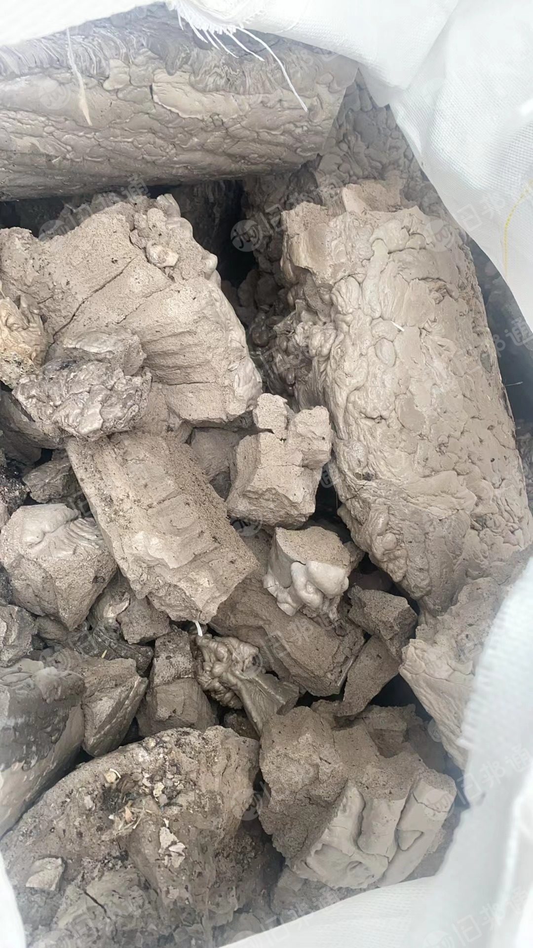 出售涤纶焦块料,块料