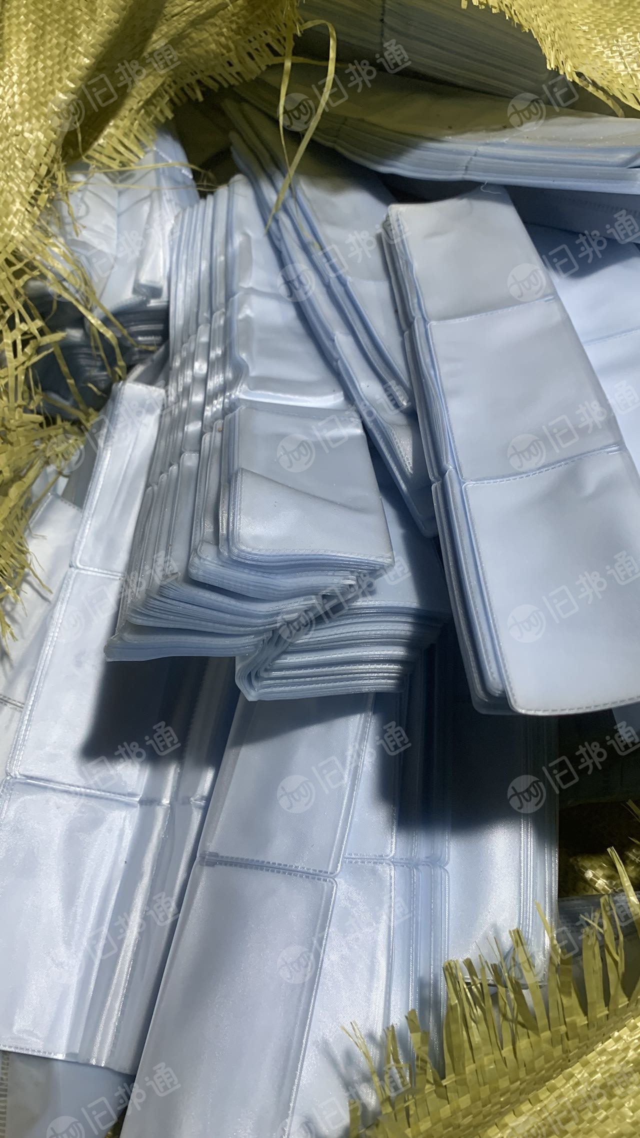 收购软PVC透明料,水晶板,各种软质PVC塑料