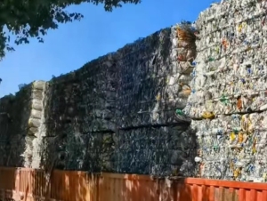 长期出售PET瓶砖，三色瓶砖