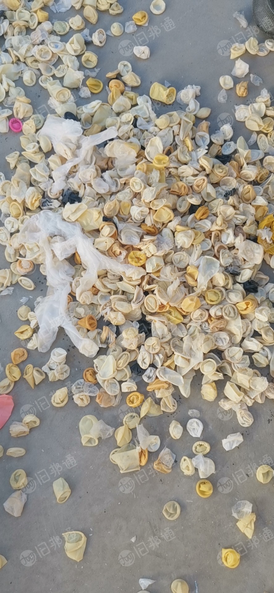 出售丁晴手套废料,橡胶手套废料,现货200吨
