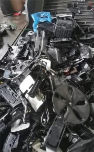 出售PP汽车内饰废料，ABS汽车外壳破碎料，现货10吨