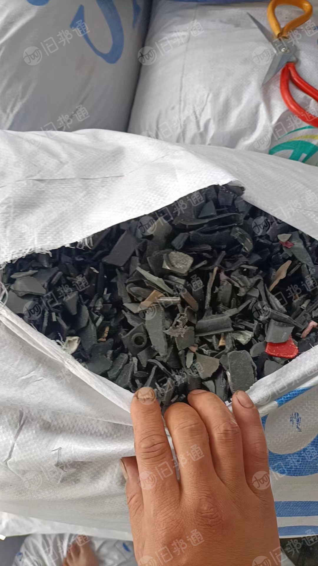 出售水洗摩配黑丙破碎料,一个月30多吨