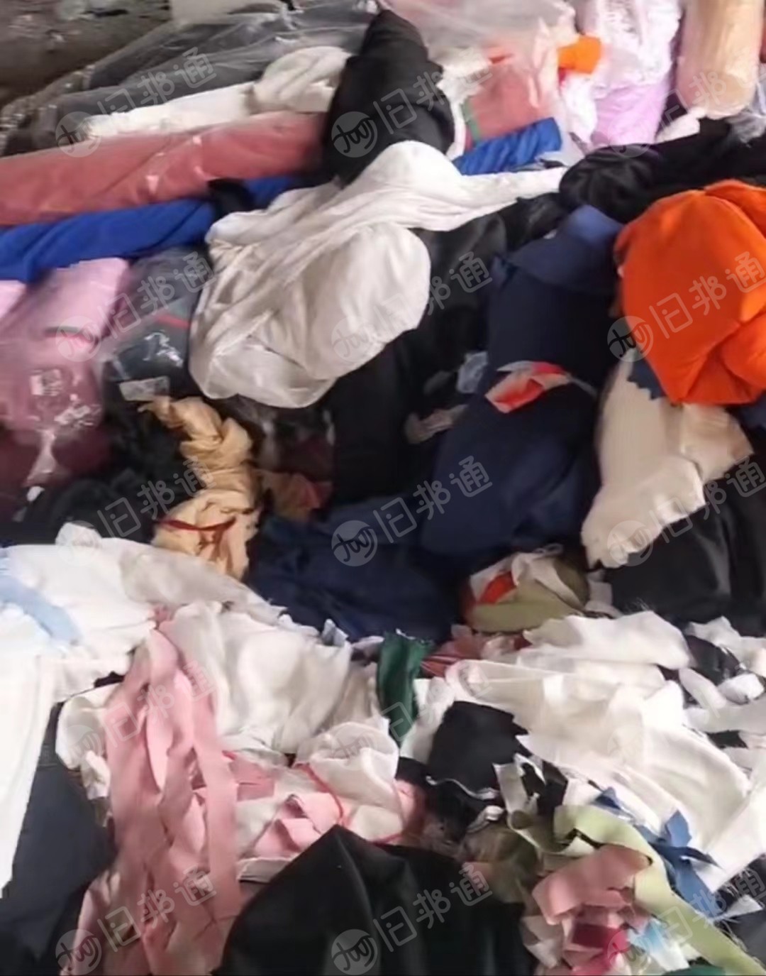 出售服装下脚料,废布条,碎布料,月供8吨左右