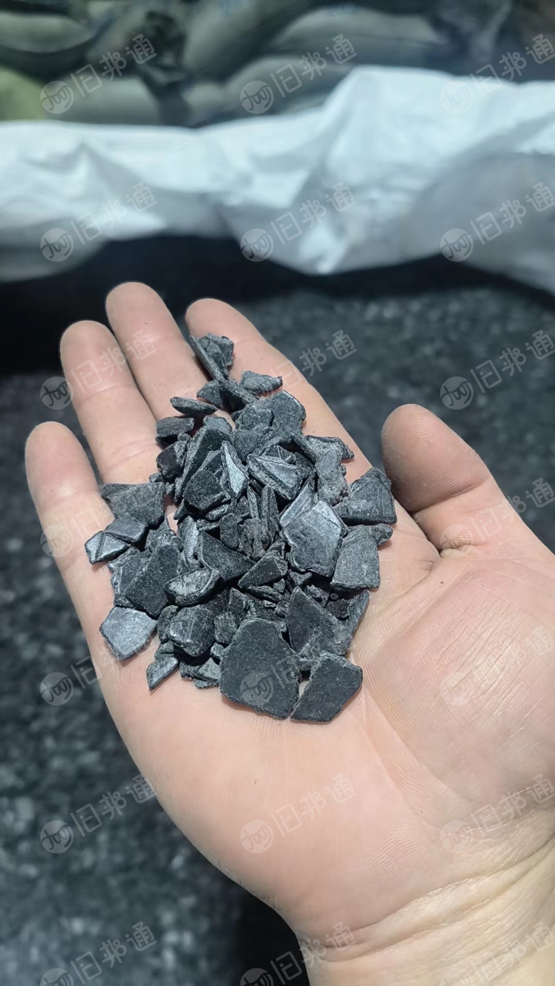 出售汽车内饰PP破碎料,每月33吨一车