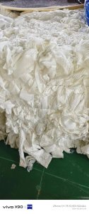 长期大量出售白色床垫下脚料，空心丝，绗缝棉，绗棉，现货几十吨