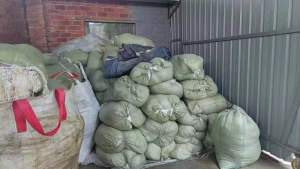 出售9.6米一车的涤纶废丝，涤纶水丝，涤纶干丝，货在江西九江