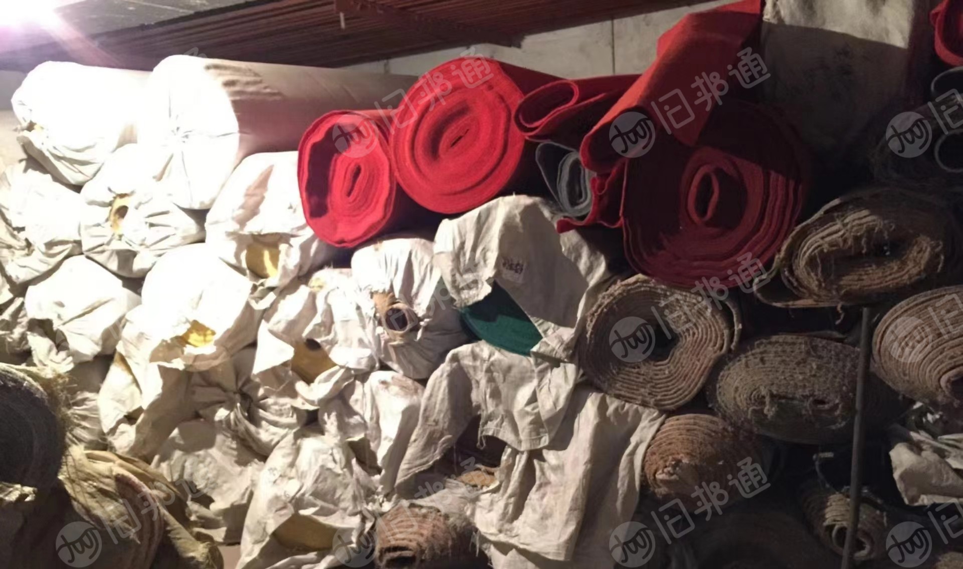 出售全新库存地毯,丙纶地毯,4米幅宽,货在河南安阳
