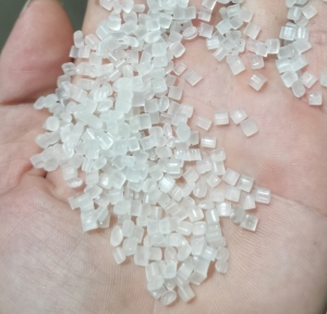 出售PP吊瓶颗粒，过80目，月供90吨