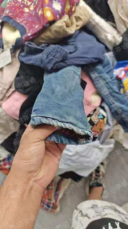 出售旧衣服统货,废旧衣服,二手衣服