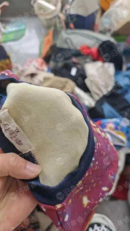 出售旧衣服统货,废旧衣服,二手衣服