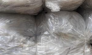 出售一级水洗高压膜。出8成，也有水洗黑料，干料膜