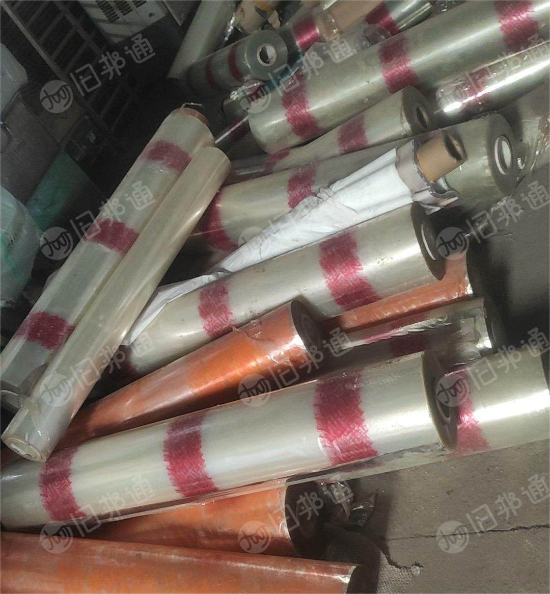 出售PET卷膜,带胶膜,现货只有2吨