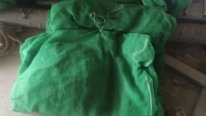 出售安全网，有白色和绿色，货在重庆中钢建材市场