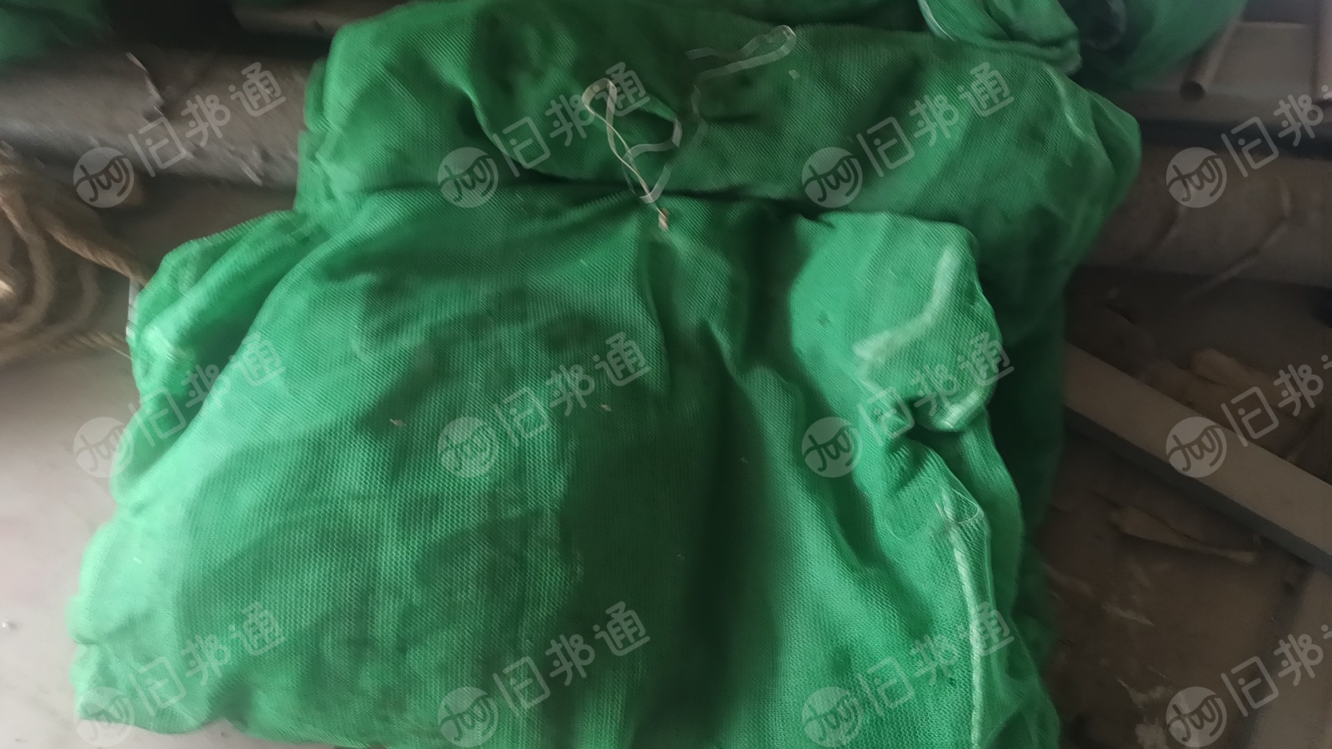 出售安全网,有白色和绿色,货在重庆中钢建材市场
