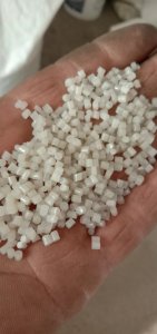 出售珍珠面颗粒，80目和60目的，质量 比大白差一点，比中白好一点 ，月供20多吨