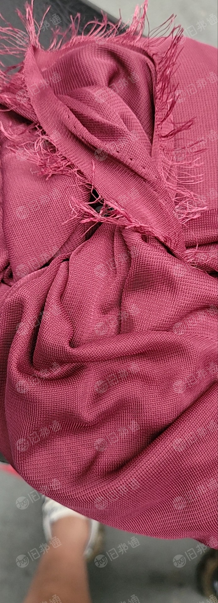出售库存布,印染厂下来的,库存涤纶布,现货8吨左右