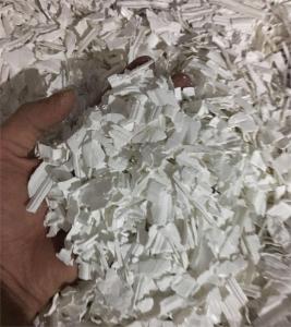 大量回收PET破碎料,PVC破碎料,ABS破碎料,PP吸塑边框粉碎料