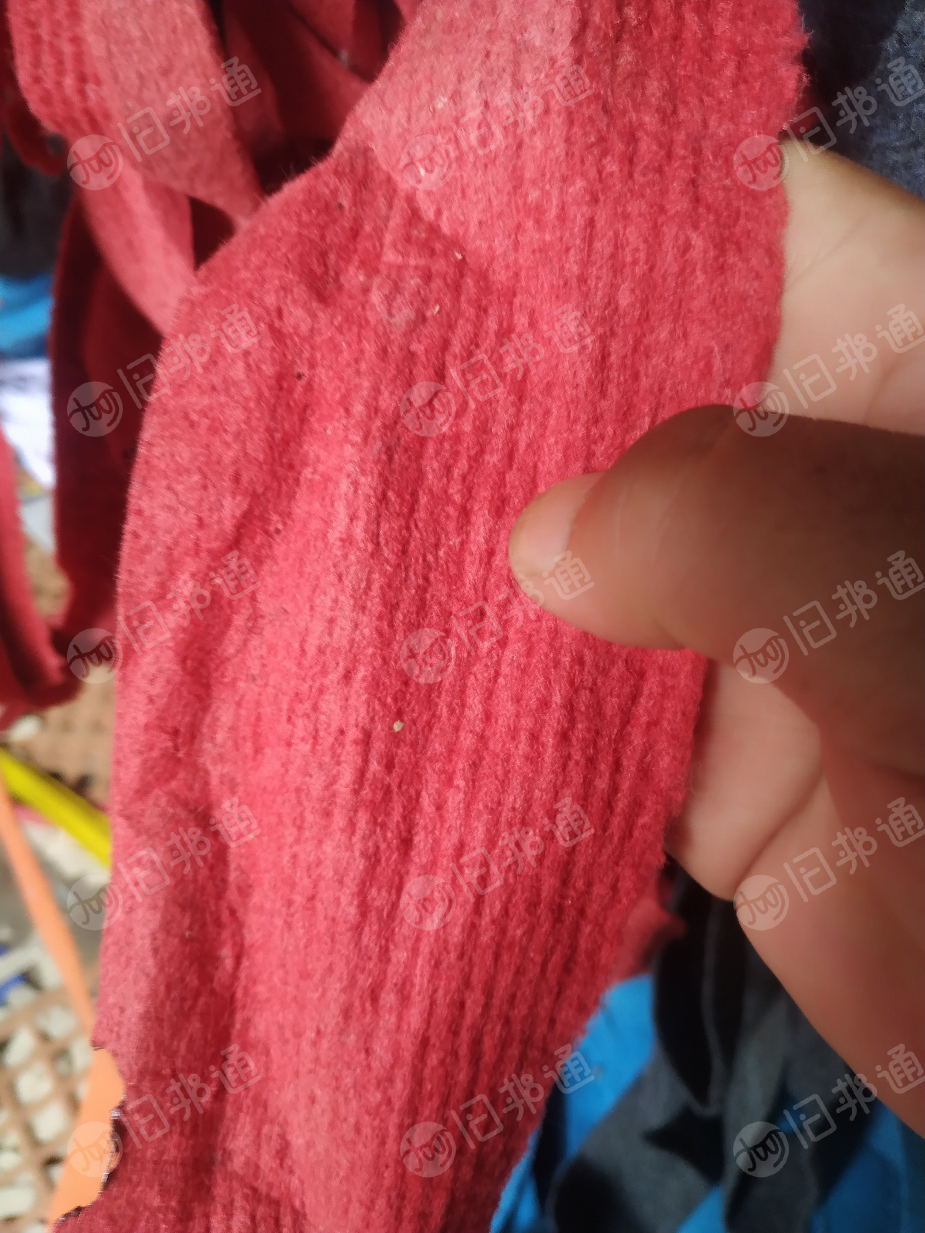 出售涤纶地毯料,杂色涤纶废料