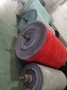 出售库存布，牛津布，成品色丕奥，门幅1.6米，克重98，现货有15万米左右，货在盛泽