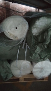 出售衬布，白色，黑色都有，带点胶，可以做鞋垫用