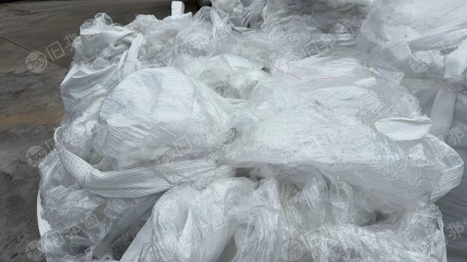 长期出售干造的pe高压缠绕膜毛料,月供10吨