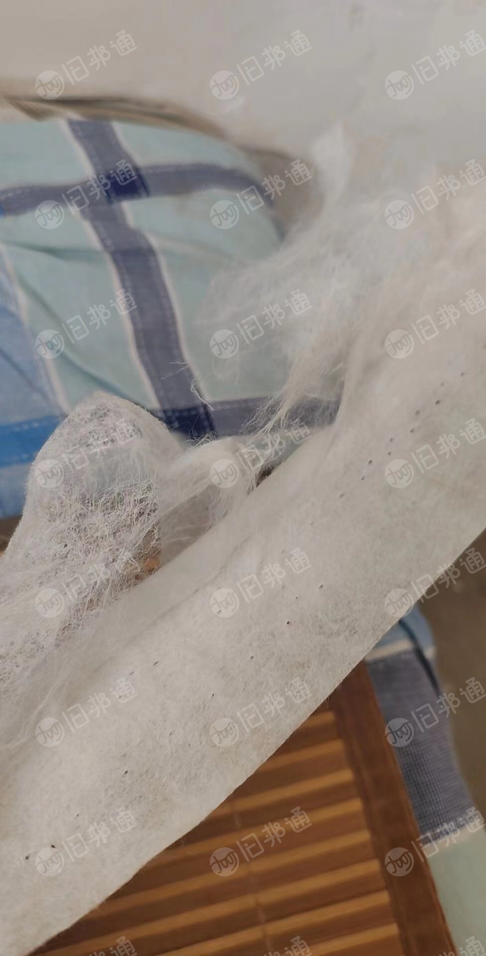 出售涤纶废布料,有点硬,现货十来吨