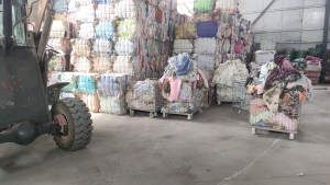 出售白料，二白，通白，床单被罩，现货30吨