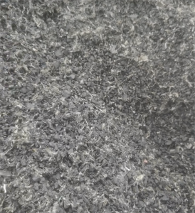 出售电摩胎外胎撕碎料，橡胶破碎料，电摩胎颗粒，大小8毫米左右