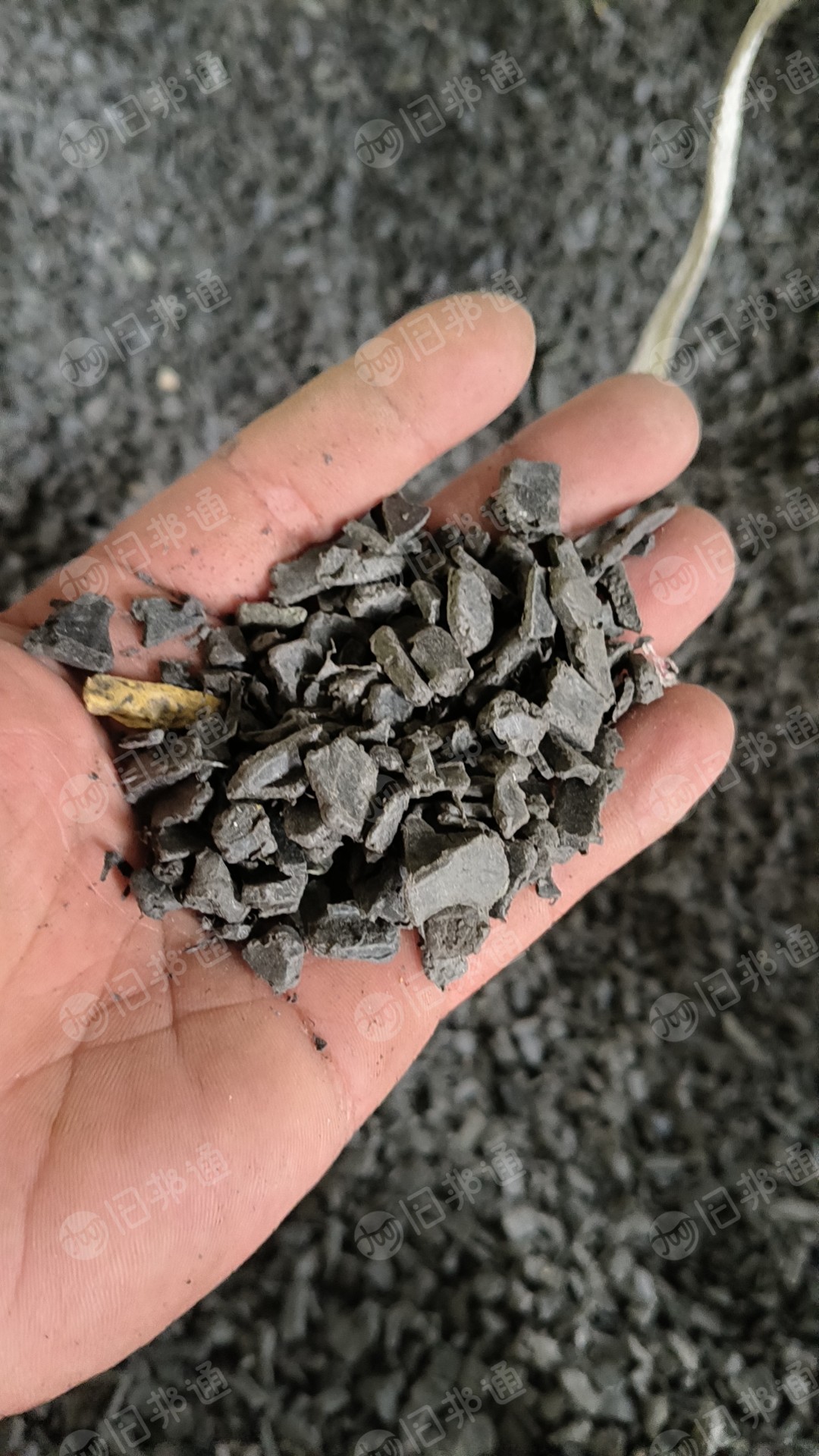 出售水果筐破碎料,刚出了30吨,现货还有几吨