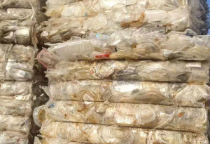 透明丙压块，餐盒压块，现货一车，长期出售