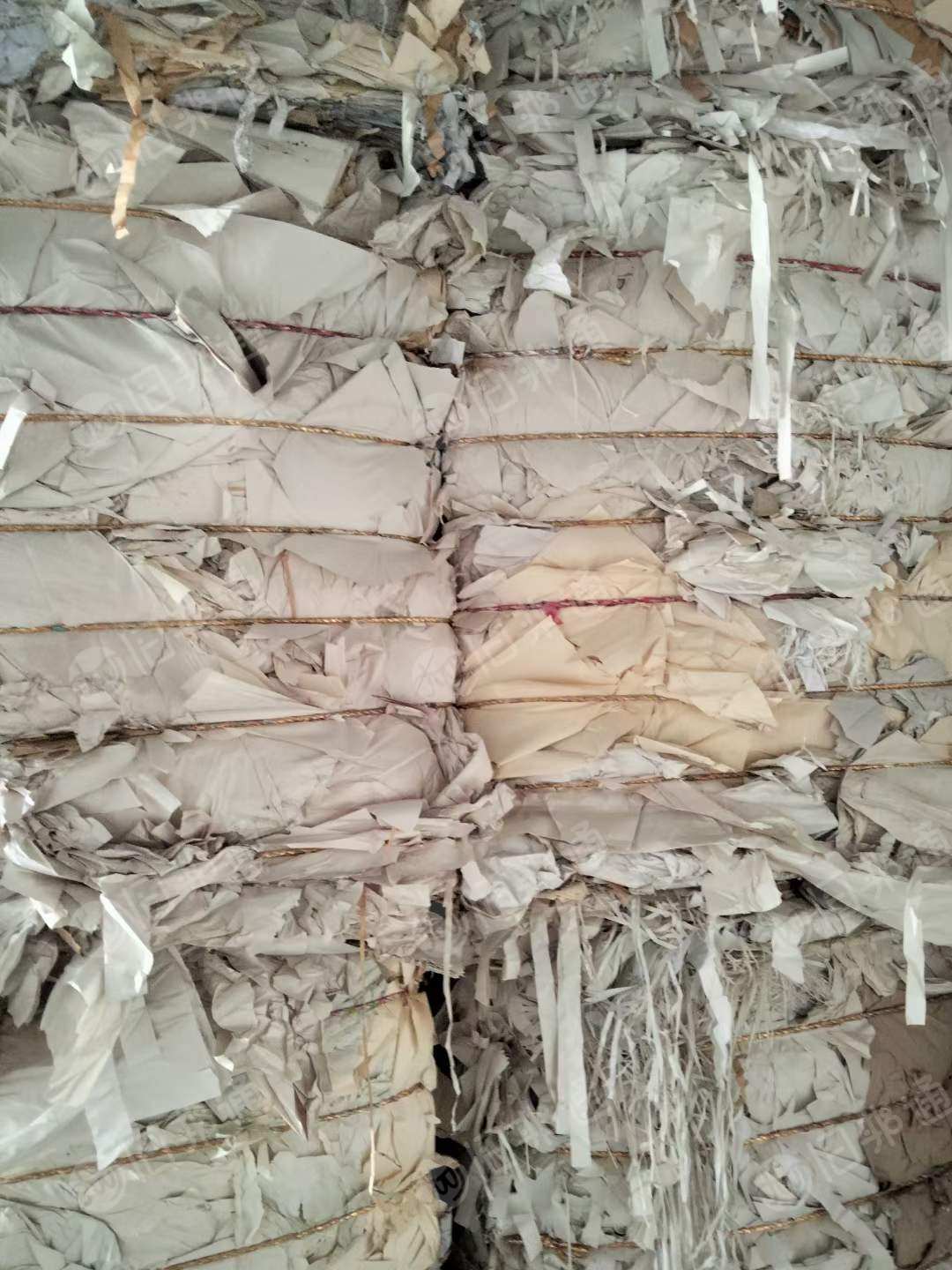 出售新闻纸压包料,现货15吨左右