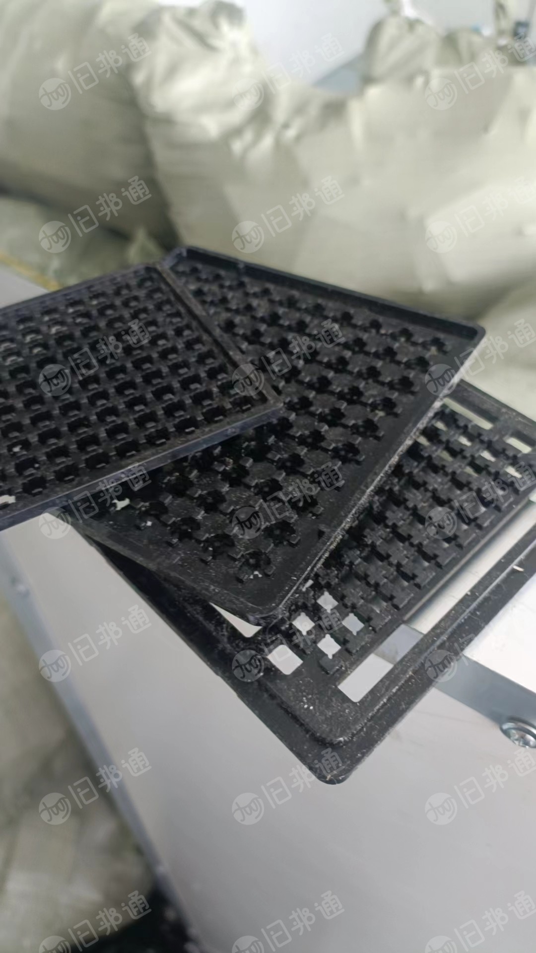 出售像头模组厂下来的塑料盘,月供4-5吨