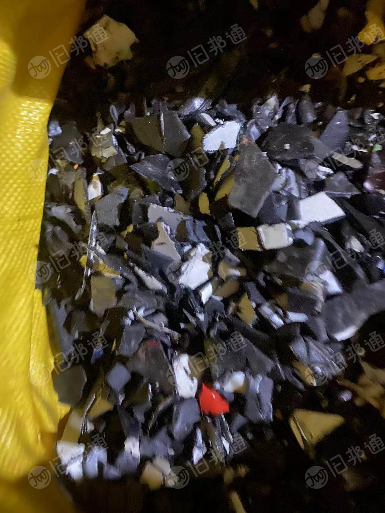 出售保险杠破碎料,现货30吨