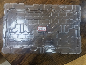 安徽合肥大量出售PET吸塑盒破碎料，黑白都有