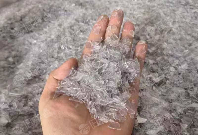 出售Pet吸塑片破碎料, A级,B级,带标签,黑色透明的都有货,月产量400吨左右