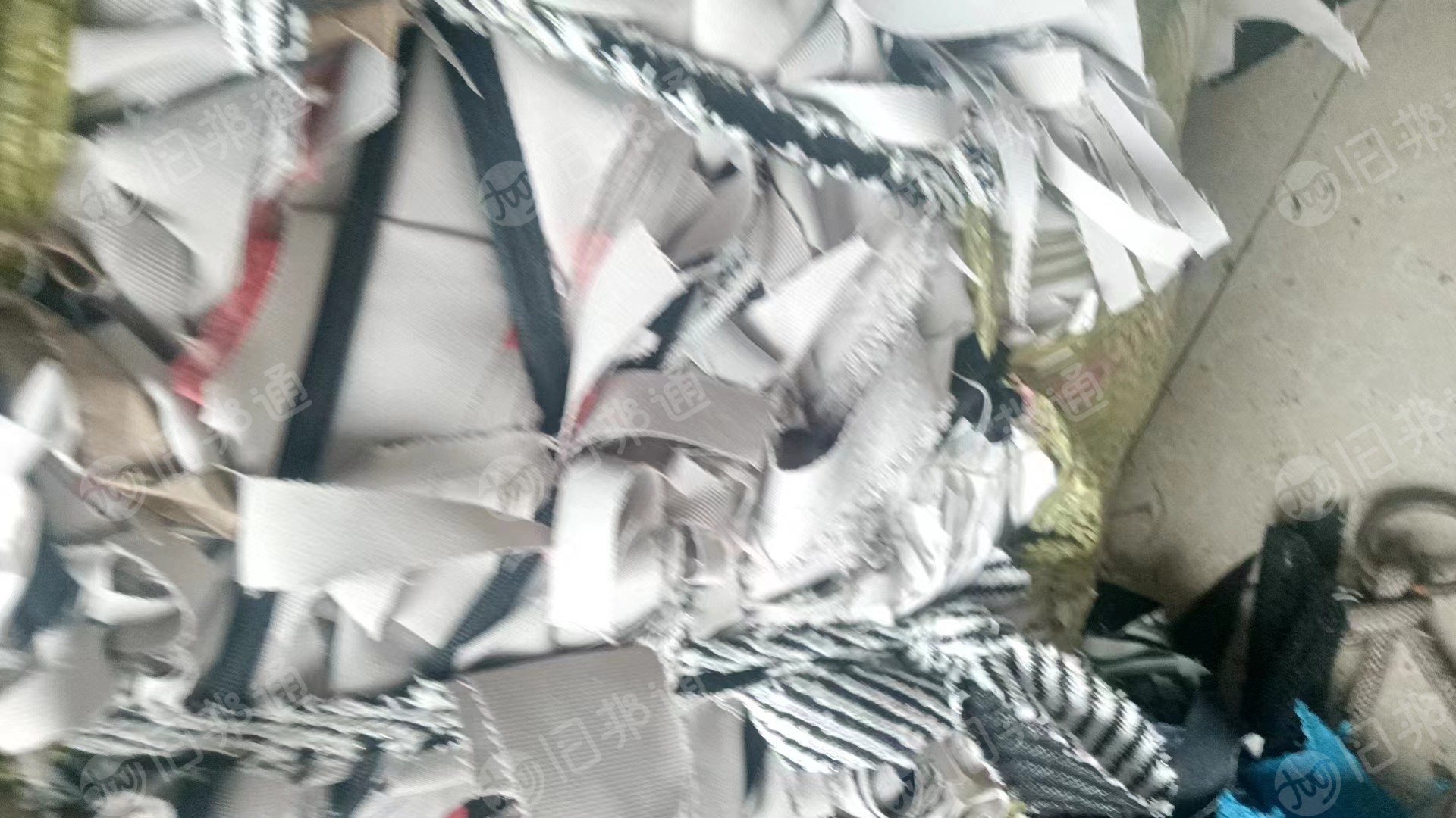 长期大量出售涤纶废布,三色涤纶废布,三色氨纶废布,现货200多吨