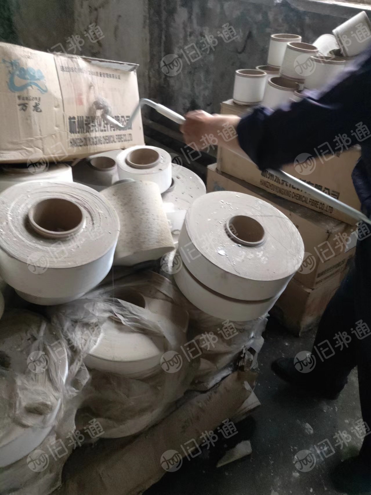 出售涤纶丝,库存丝,白色,现货几十吨