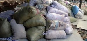 长期大量回收窗帘废布头，涤纶窗帘布