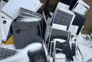 太阳能光伏板层，各种瓦数和功率都有，80%以上正常发电的，现货出售