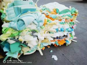 长期出售海绵下脚料，家居下来的，杂色，货在山东庆云