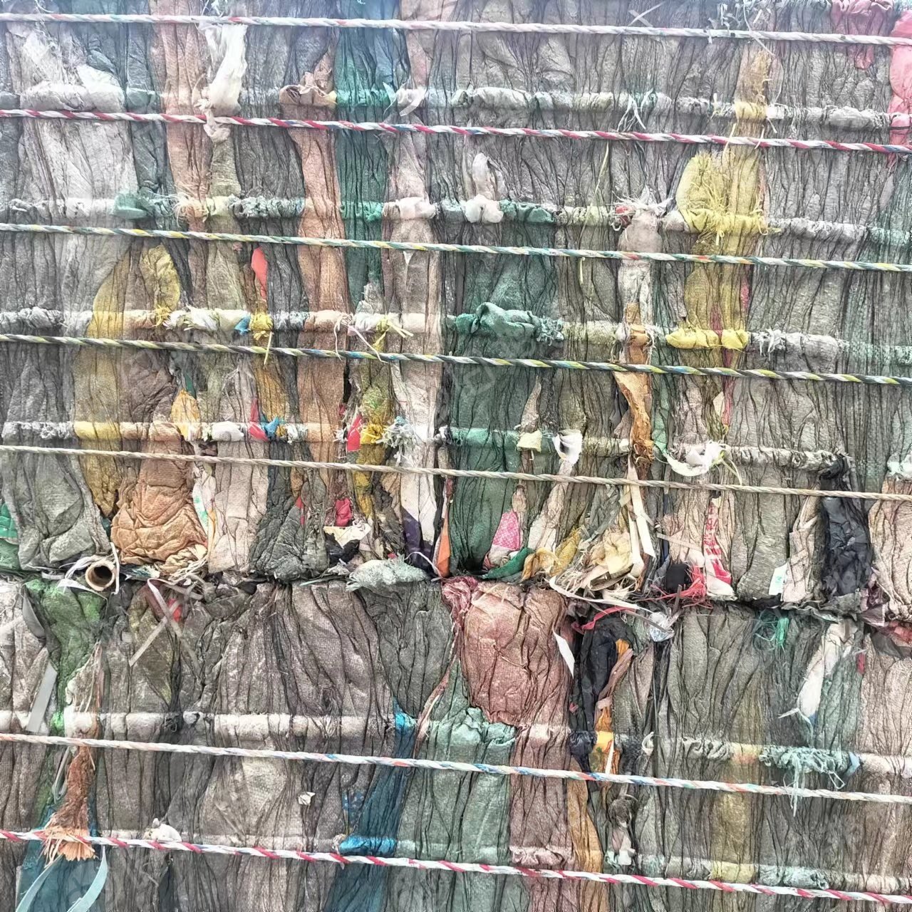 出售废旧编制袋,现货4-5吨