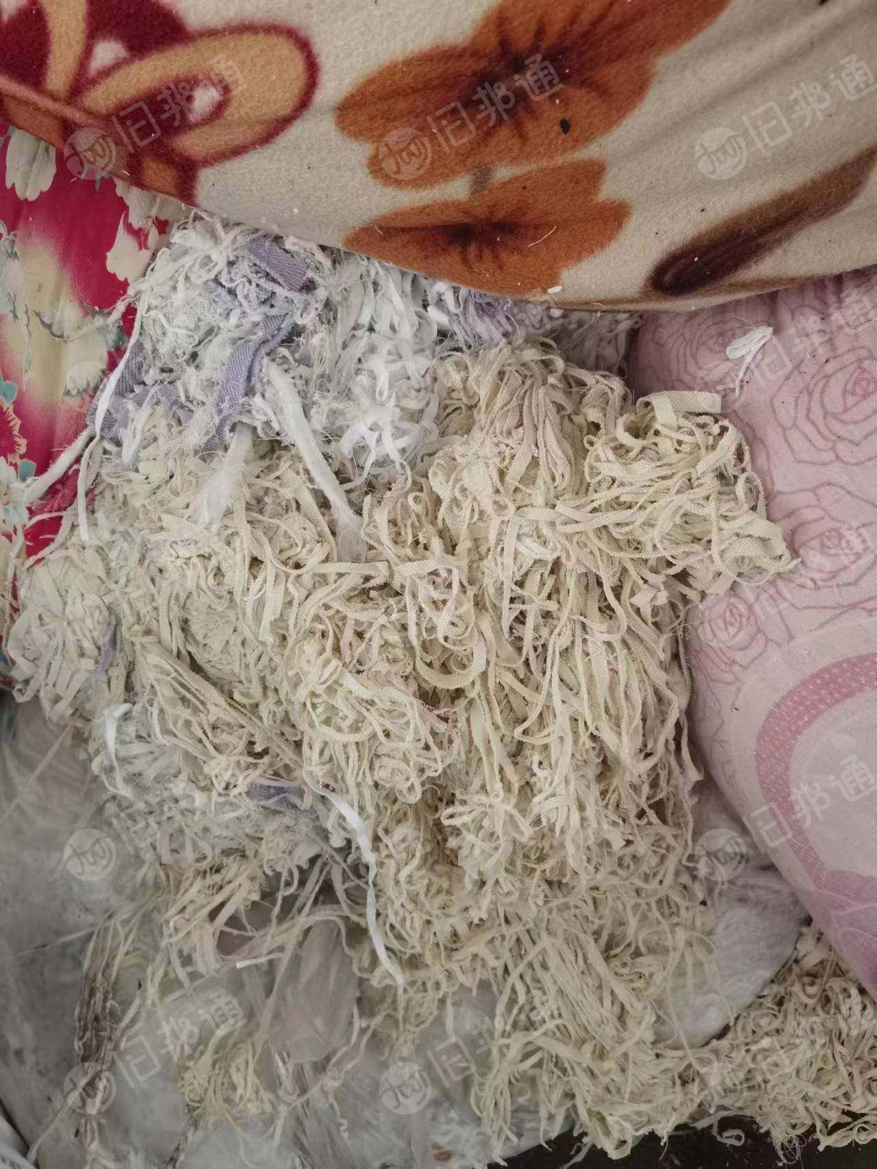 长期大量出售白色浅色废布,酒店布草,旧衣服通白,涤棉萝卜丝等