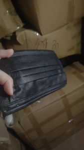 出售一批口罩，白的3w只，黑1w9只，在广州广州