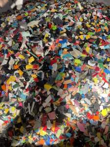 长期出售abs粉碎料，冲击8 - 12，另外本厂常年对外静电分选加工，过硅胶加工