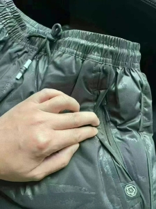 长期大量出售羽绒服，羽绒库，库存服装尾货，货在江苏常熟