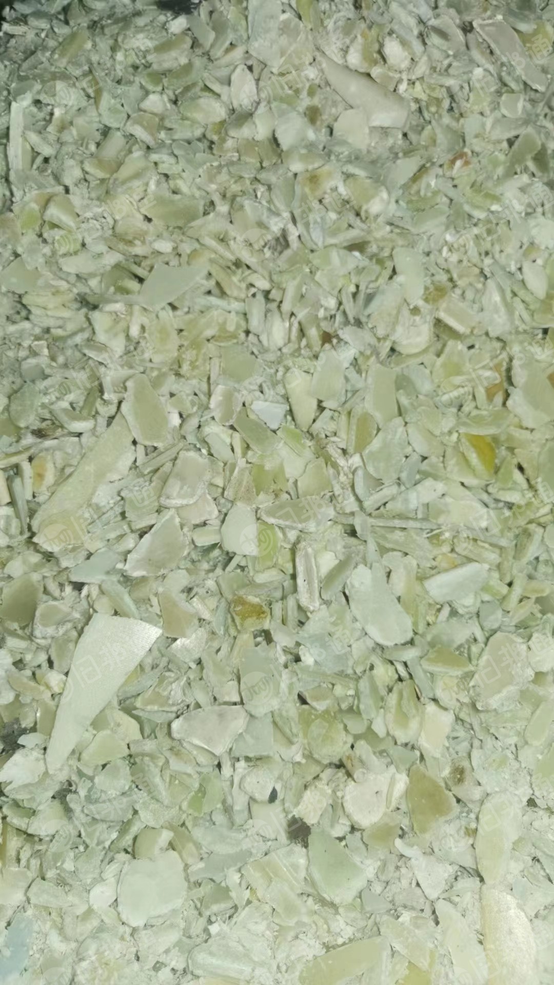 出售洗衣机底座破碎料,增强PP破碎料