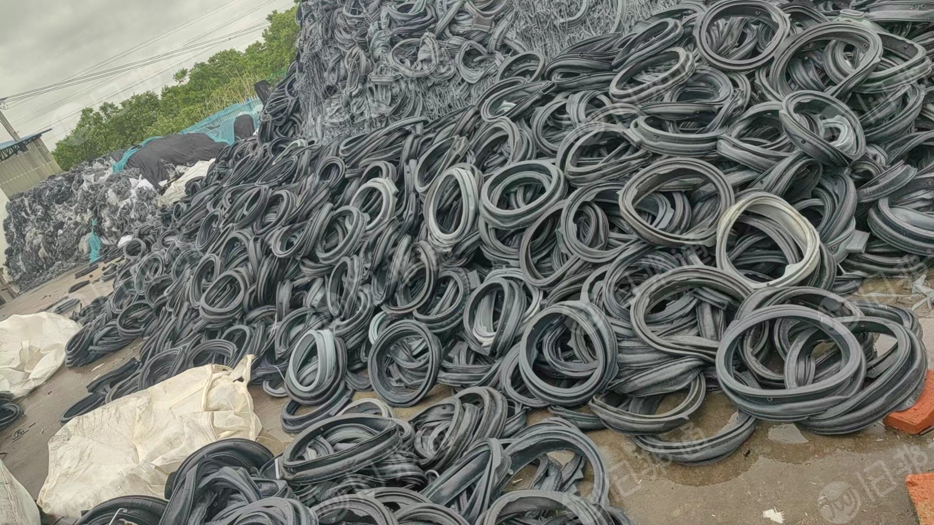 出售全新洗衣机胶圈,现货1400吨