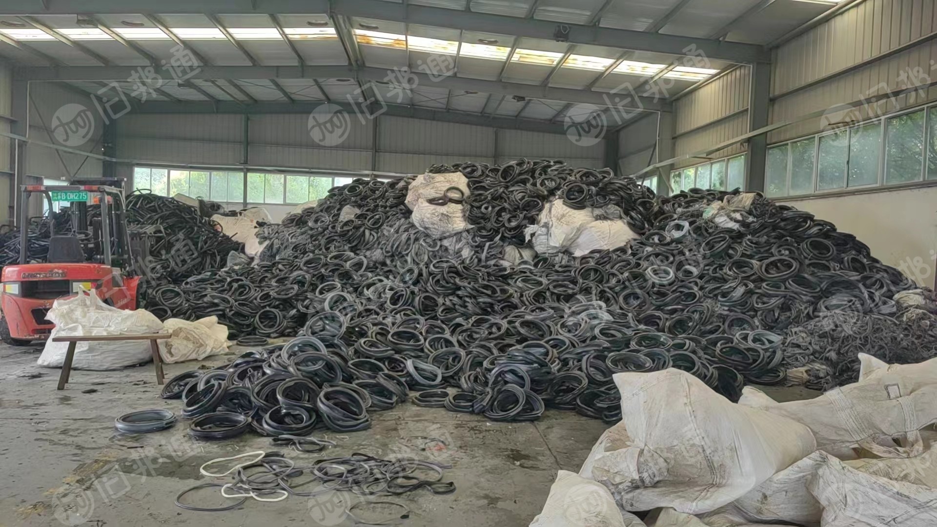 出售全新洗衣机胶圈,现货1400吨